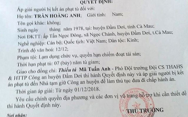 Công an lên bệnh viện áp giải nguyên Phó chủ tịch xã để thi hành án