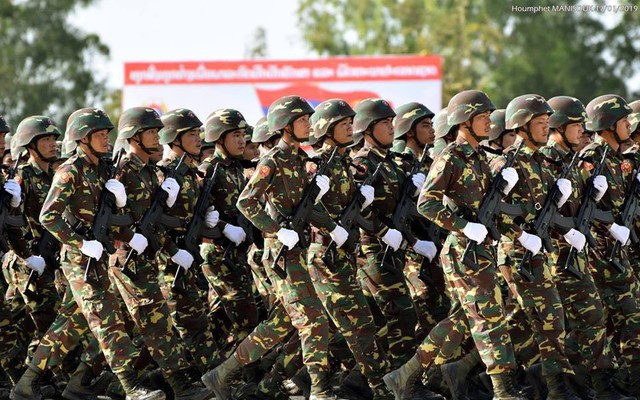 Kiêu hãnh - Tự hào: Vũ khí "Made in Vietnam" sánh cùng Nga, TQ trong Duyệt binh ở Lào