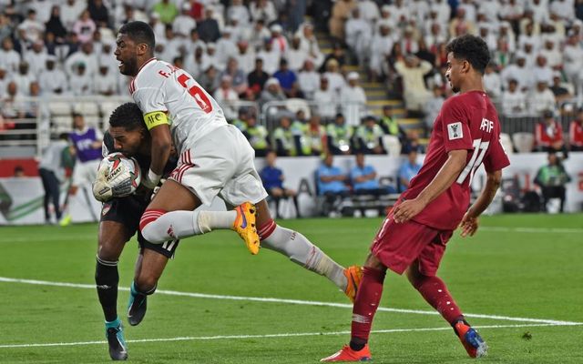 Hạ gục không thương tiếc chủ nhà, Qatar tiếp tục hành trình kỳ diệu ở Asian Cup