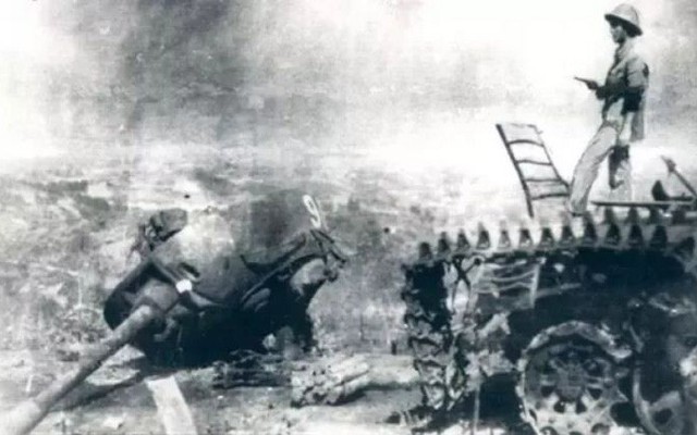 Chiến tranh biên giới 1979: Quân TQ thổi kèn tấn công bằng biển người nhưng vũ khí hiện đại nhất còn thua kém VN