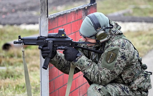 Mỹ sản xuất súng ngắn - tiểu liên của lực lượng đặc nhiệm Nga