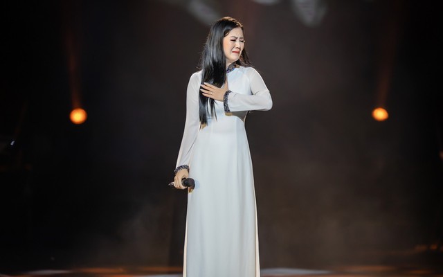 Ca sĩ Thu Phương, Đinh Hiền Anh liên tục bật khóc khi chia sẻ về cố nhạc sĩ An Thuyên