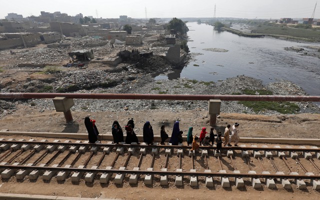 Hối hận với các khoản vay Vành đai - Con đường, Pakistan "nguội lạnh" với Trung Quốc, quay sang vay tiền Nhật