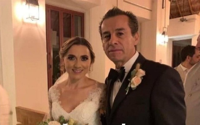 3 năm sau khi con trai qua đời, cựu thị trưởng Mexico cưới con dâu