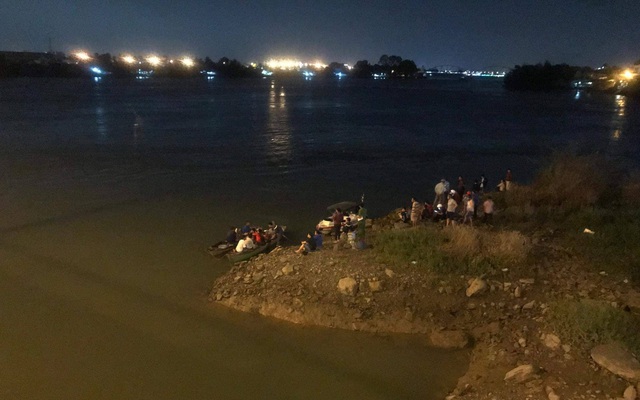 Tìm thấy thi thể học sinh lớp 8 bị rớt xuống sông Đồng Nai