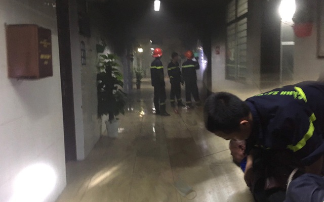 Vụ nam bệnh nhân đốt bệnh viện ở Nghệ An: Đối tượng lột quần áo nữ y tá đòi hiếp dâm