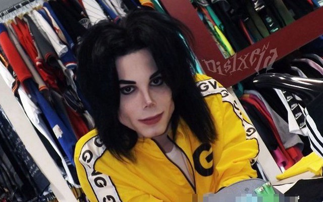 Người đàn ông mạnh tay chi 700 triệu đồng đi 'trùng tu nhan sắc' để giống Michael Jackson