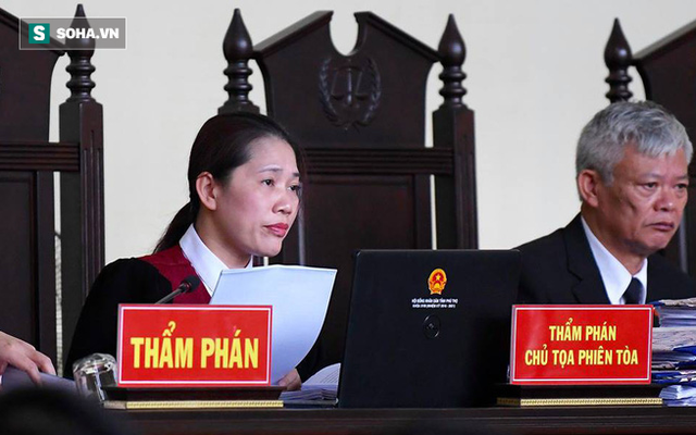 Nữ chủ tọa phiên tòa đánh bạc nghìn tỷ ở Phú Thọ và suất cơm hộp 25.000 đồng giữa sân tòa