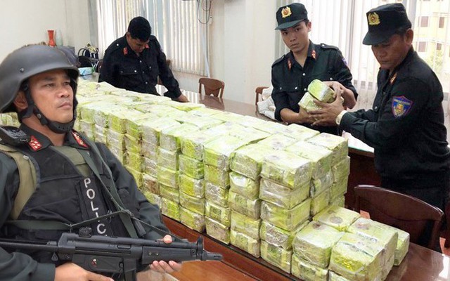 [VIDEO] Triệt phá đường dây vận chuyển gần nửa tấn ma túy về Sài Gòn