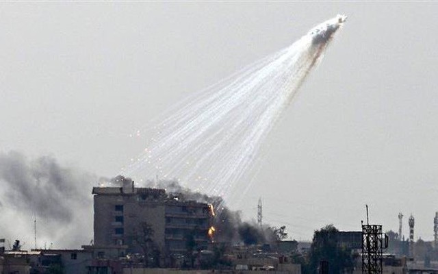 Thực hư thông tin liên quân Mỹ tại Syria thả bom phốt pho trắng