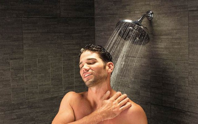Tắm đúng cách là bảo vệ sức khỏe: Mọi người chỉ cần thực hiện 4 điều