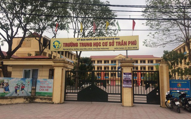 Thầy giáo bị tố sàm sỡ nhiều học sinh nam ở Hà Nội đã lên lớp giảng dạy bình thường