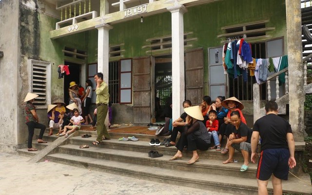 Nữ sinh bị đánh hội đồng ở Hưng Yên đi học trở lại, vẫn còn hoảng loạn