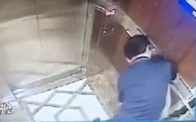 Vụ nguyên Phó viện trưởng VKS sàm sỡ bé gái: Phụ huynh dạy con thế nào để không bị xâm hại tình dục?