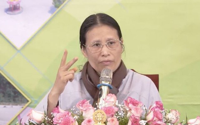 Facebook khóa 2 tài khoản của bà Phạm Thị Yến chùa Ba Vàng
