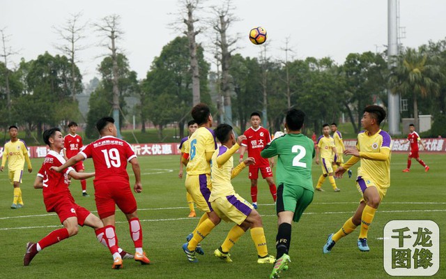 Gục ngã trước "đại gia" Nhật Bản, đàn em Quang Hải kết thúc giải đấu trong tiếc nuối