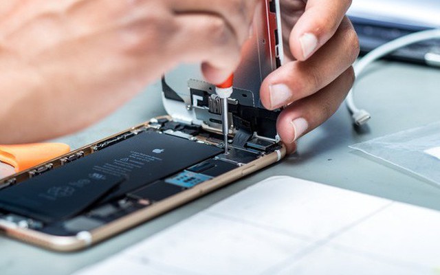 Apple cảnh báo: Người dùng tự ý sửa chữa iPhone có thể rước hoạ vào thân
