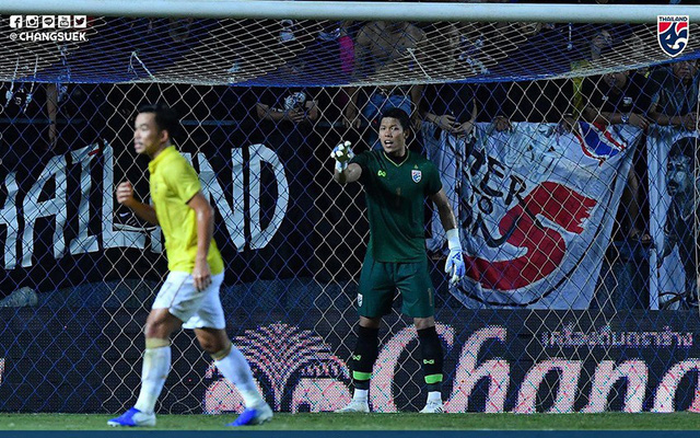 Thủ môn Thái Lan bất ngờ kể về pha ghi bàn của tuyển Việt Nam ở King's Cup