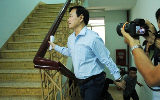 Toà trả hồ sơ vụ ông Nguyễn Hữu Linh sàm sỡ bé gái trong thang máy