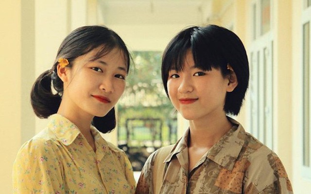Thầy giáo ở Quảng Ninh chụp kỷ yếu cho học sinh theo phong cách những năm 90