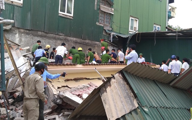 Hiện trường vụ sập nhà tại Hà Tĩnh vùi lấp người bên trong