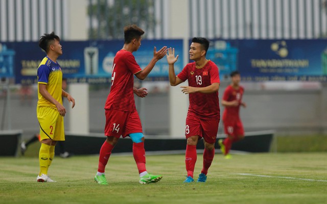 U22 Việt Nam 1-0 U18 Việt Nam: HLV Park Hang-seo chưa thể an tâm