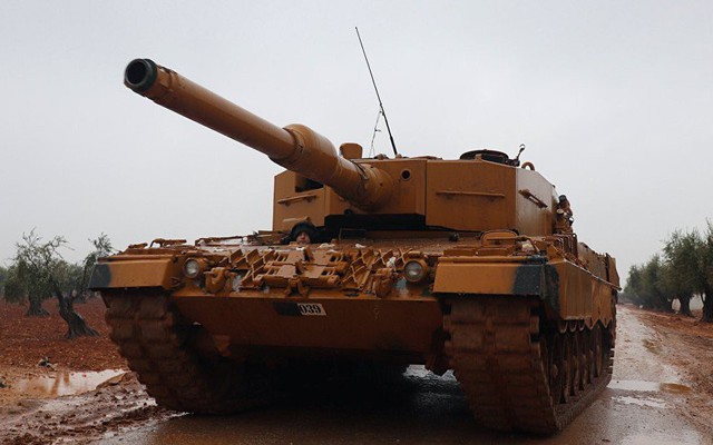 Thổ Nhĩ Kỳ động binh: S-400 đổi lấy 40 nghìn lính Kurd - Mỹ sắp "vỡ trận" ở Syria