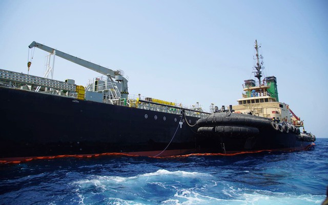 Iran tuyên bố bắt giữ tàu nước ngoài chở lậu 1 triệu lít dầu ở vịnh Ba Tư