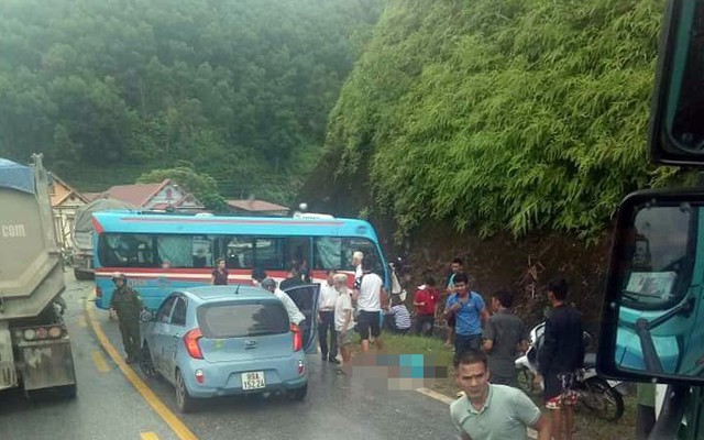 Vụ xe khách đâm xe đầu kéo ở Tuyên Quang: Nạn nhân là giáo viên Hải Phòng đi từ thiện