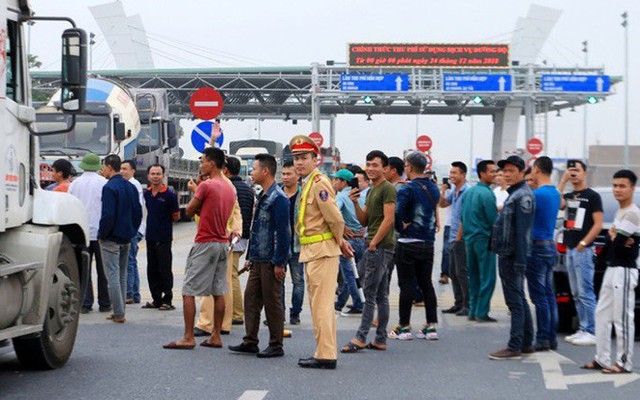 Chặn trạm thu phí BOT, Hà Văn Nam lĩnh 30 tháng tù giam về tội Gây rối trật tự công cộng