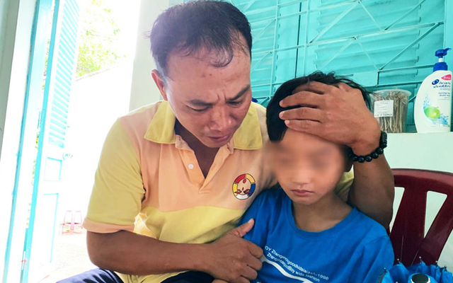 Phía sau chuyện cha tìm con khắp Sài Gòn: Bé trai từng cương quyết giấu thông tin về cha