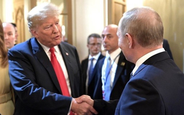 Ông Trump đề nghị giúp dập tắt đám cháy rừng ở Siberia, Putin từ chối