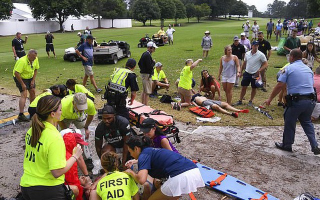 Sáu CĐV bị sét đánh khi đi xem giải golf FedEx Cup