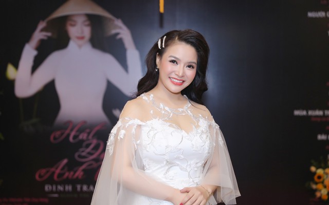 Sao Mai Đinh Trang từng bị cô giáo thanh nhạc từ chối dạy, bảo về quê