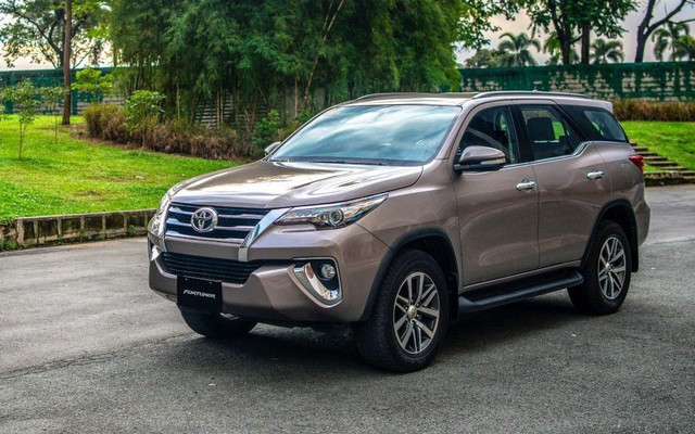 Fortuner giảm 30 triệu đồng, Mitsubishi "bạo tay" ưu đãi Pajero 92 triệu đồng