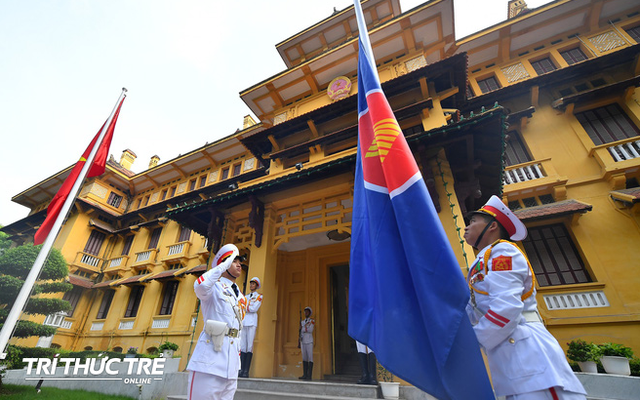 Long trọng tổ chức Lễ Thượng cờ kỷ niệm 52 năm ngày thành lập ASEAN tại Hà Nội