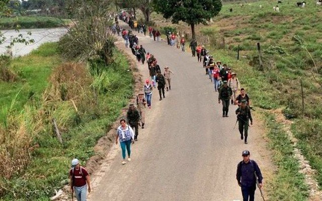 Dân quân Venezuela với 500.000 khẩu súng trường áp sát biên giới Colombia: Chiến tranh cận kề?