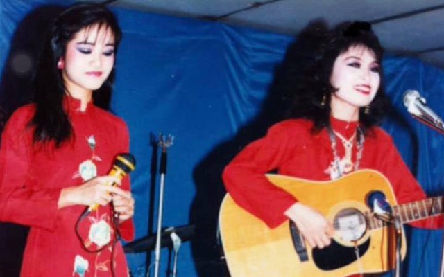 Tiết lộ ảnh 'cô Bống' Hồng Nhung hát tại Iraq lúc 19 tuổi
