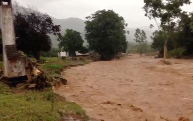 Lốc xoáy đổ bộ Zimbabwe, ít nhất 65 người thiệt mạng
