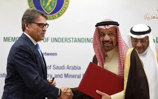 Mỹ bí mật bán công nghệ hạt nhân cho Saudi Arabia