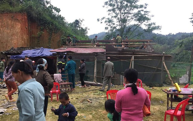Lạng Sơn: Gần trăm nhà dân tốc mái do giông lốc