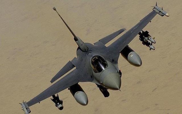 Chê giá cao, Bulgaria có khả năng ngừng mua F-16 của Mỹ