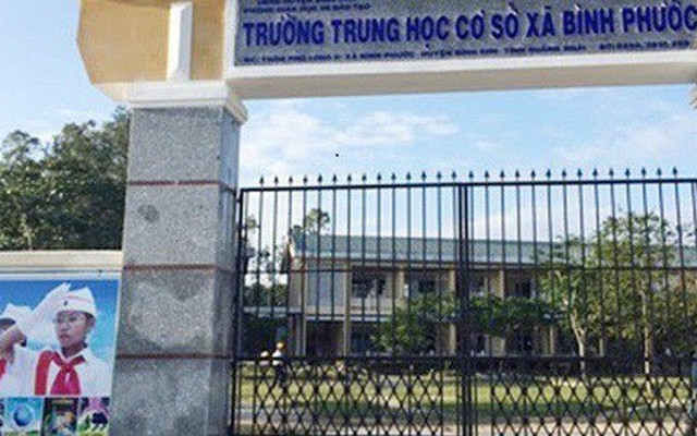 Thầy giáo dọa dùng lựu đạn "xử" hiệu trưởng