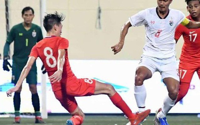 Hết tuyển Thái chơi xấu ở King's Cup, đến lượt U23 bị tố triệt hạ cầu thủ Singapore