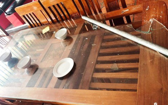 Côn đồ đập phá, tấn công nhân viên nhà hàng ở Thanh Hóa