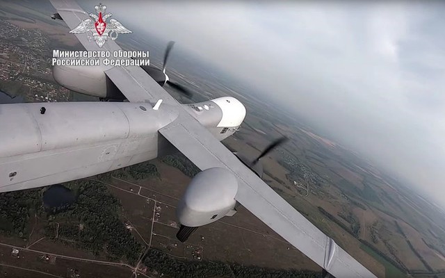 Máy bay không người lái nặng 6 tấn của Nga lần đầu cất cánh