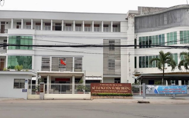 Cảnh cáo giám đốc Sở tài nguyên môi trường An Giang