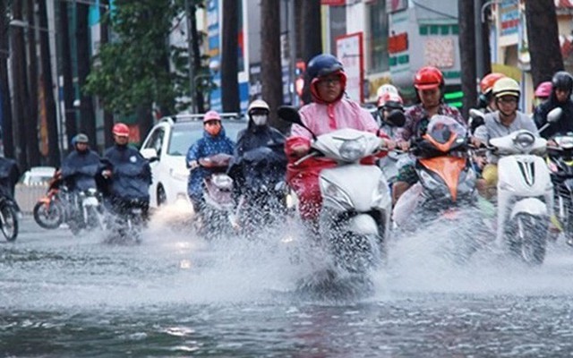 Thời tiết hôm nay: Mưa lớn trên diện rộng, đề phòng lốc, sét