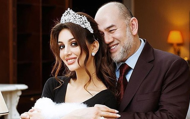 Hoa hậu Moscow lần đầu trả lời về cuộc ly hôn sóng gió với cựu vương Malaysia
