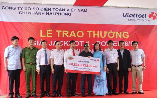 Người đàn ông Nghệ An trúng Vietlott Jackpot hơn 80 tỷ đồng